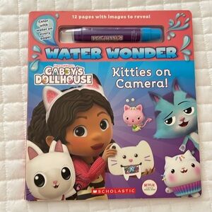 Gabby's Dollhouse Water Wonder Book